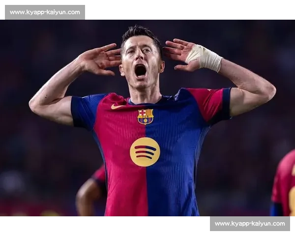 格罗西茨基：渴望回归波兰国家队，与莱万关系未受风波影响