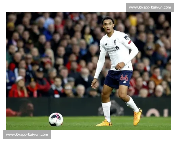 阿诺德离队后，红军仅剩两人撑起英格兰血脉